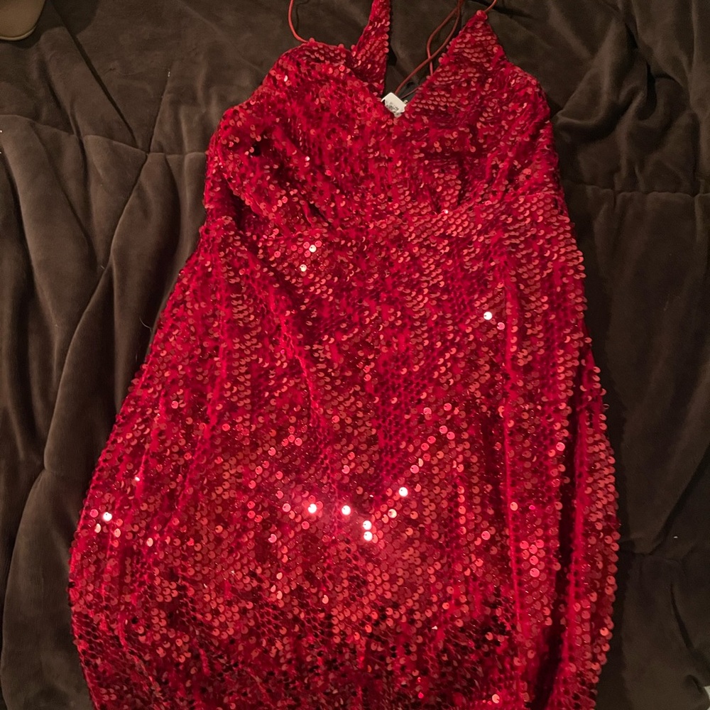 Sparkly sparkly red dress new with tags. Perfect for New Years!